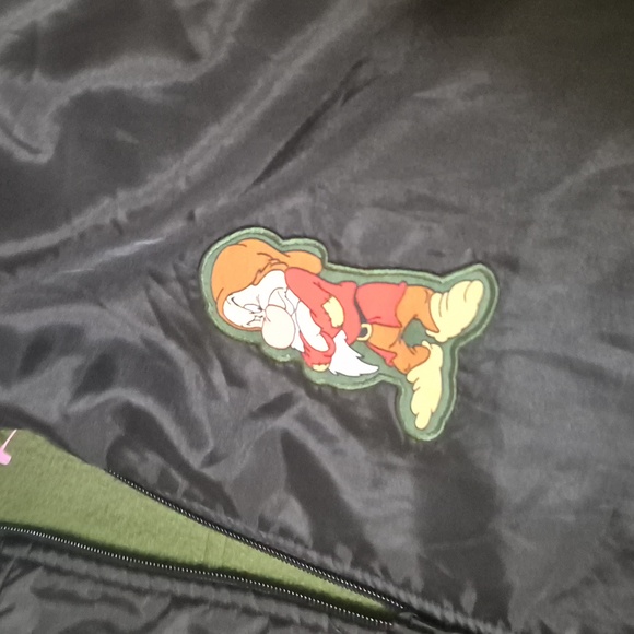Disney Store Mens Size Large Fleece Jacket Green grumpy Dwarf Snow White - Picture 2 of 3